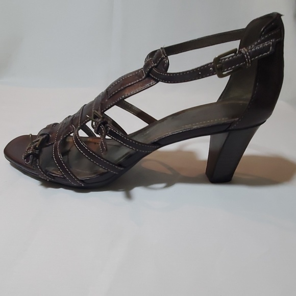 Tahari brown high heel sandal shoes - Picture 6 of 8